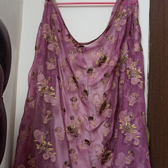 Pure Chiffon Dupatta - Picture 3 of 12
